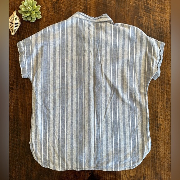 Sigrid Olsen | White & Blue Striped Linen Blend Short Sleeve Pop-Over Blouse - Picture 2 of 7